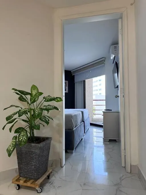 Lujoso Apartamento Cartagena El Laguito