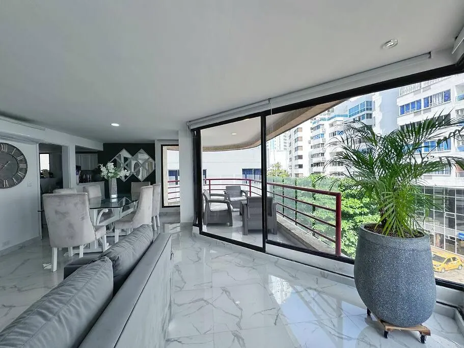 Lujoso Apartamento Cartagena El Laguito Apartment